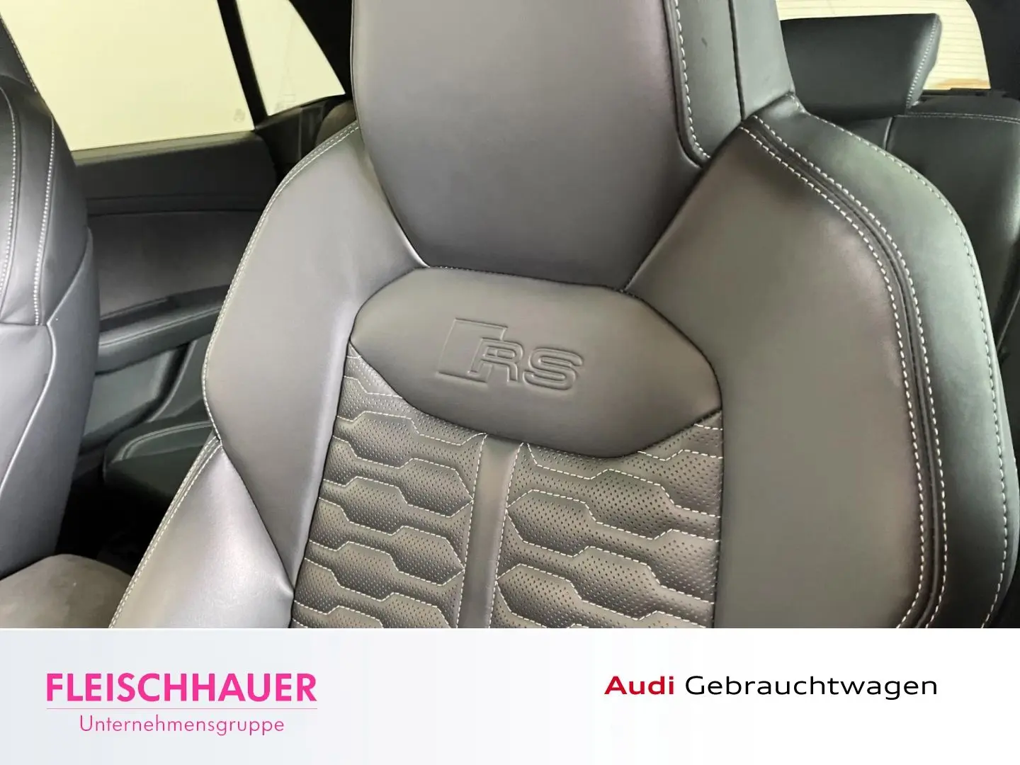 RSQ8 4.0 TFSI quattro HUD Luftfederung AD StandH