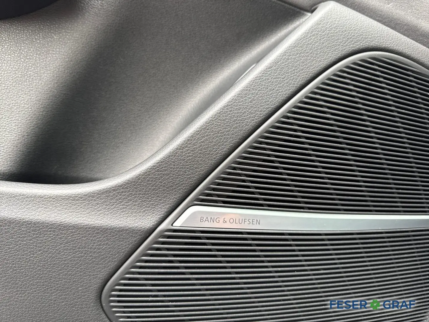 RSQ8 qu. Tip-tr.  RS ESSENTIAL KERAMIK HEAD-UP