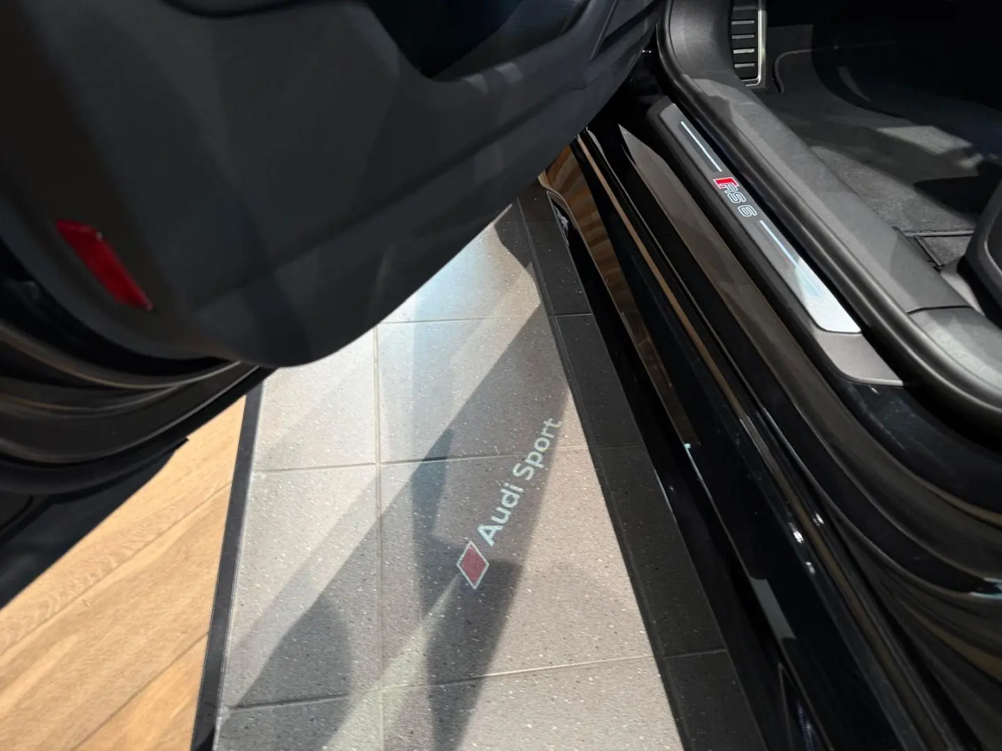 RS6 Avant 4.0 TFSI quattro Dynamic   Keramik B.