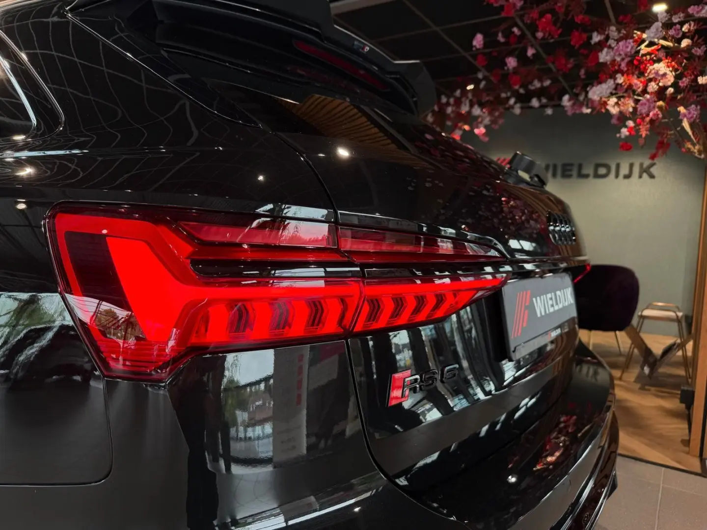 RS6 Avant 4.0 TFSI quattro Dynamic   Keramik B.