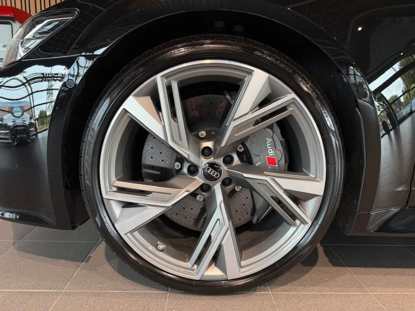 RS6 Avant 4.0 TFSI quattro Dynamic   Keramik B.