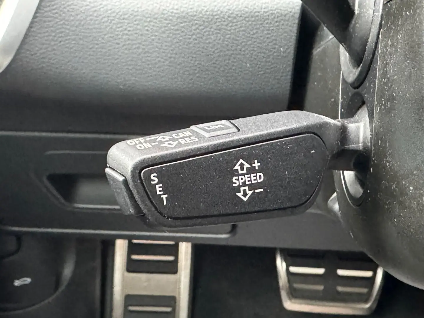 RS6 Avant 4.0 TFSI AHK Leder 22 Alu   800 PS