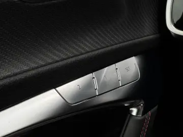 RS6 Avant 4.0 TFSI AHK Leder 22 Alu   800 PS