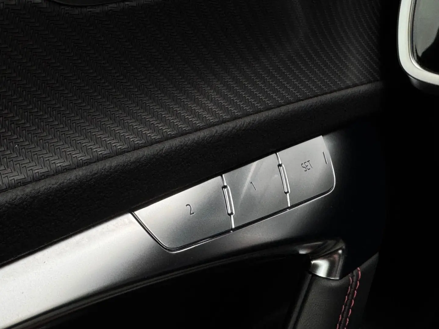 RS6 Avant 4.0 TFSI AHK Leder 22 Alu   800 PS