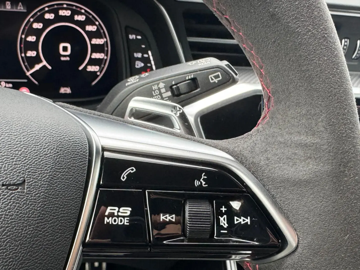 RS6 Avant 4.0 TFSI AHK Leder 22 Alu   800 PS