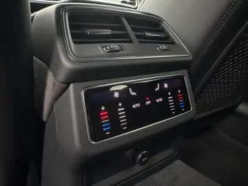 RS6 Avant 4.0 TFSI AHK Leder 22 Alu   800 PS