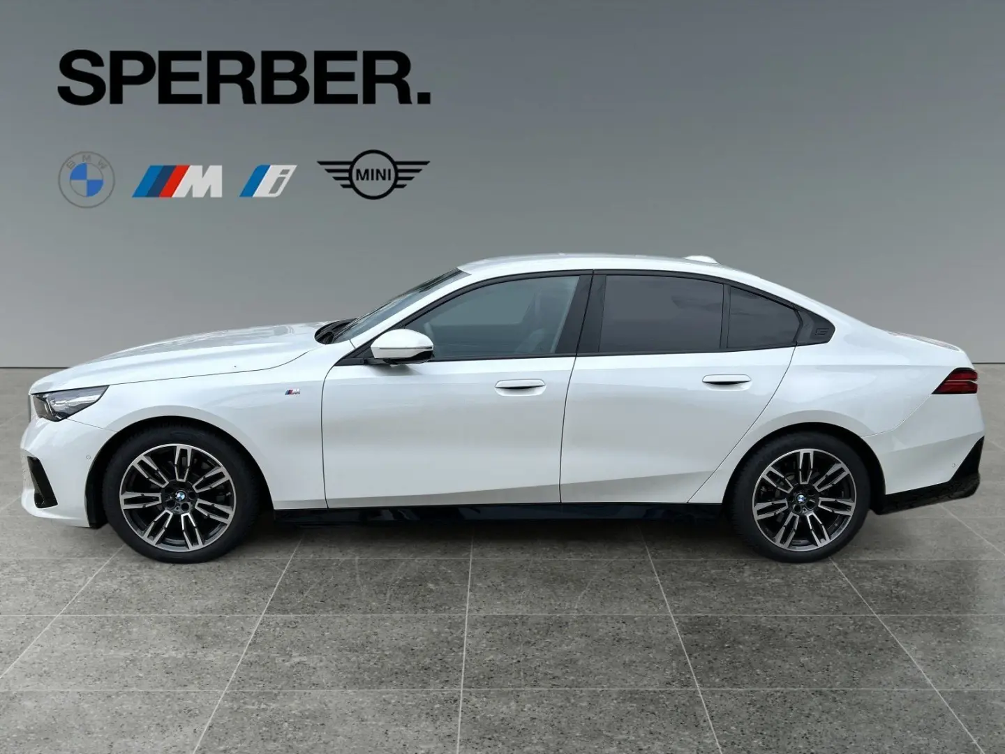 520d M Sportpaket AHK Sitzbelüftung 360 Kamera