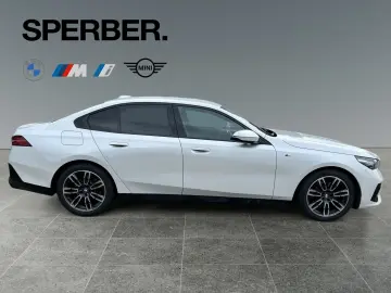 520d M Sportpaket AHK Sitzbelüftung 360 Kamera