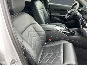 520d M Sportpaket AHK Sitzbelüftung 360 Kamera