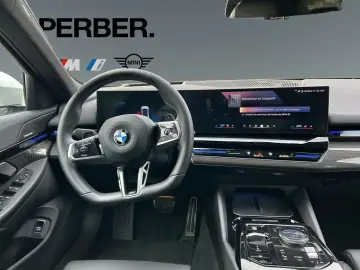 520d M Sportpaket AHK Sitzbelüftung 360 Kamera