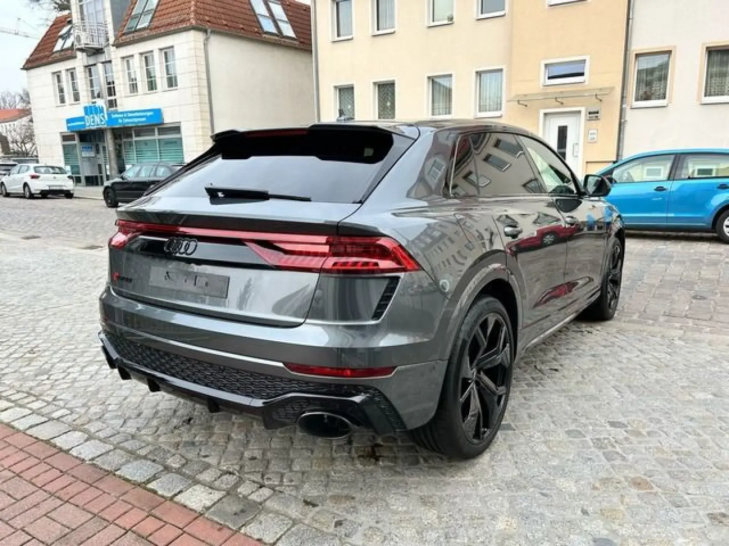 RSQ8 4.0 TFSI QUT MATRIX PANO CARBON HUD 360