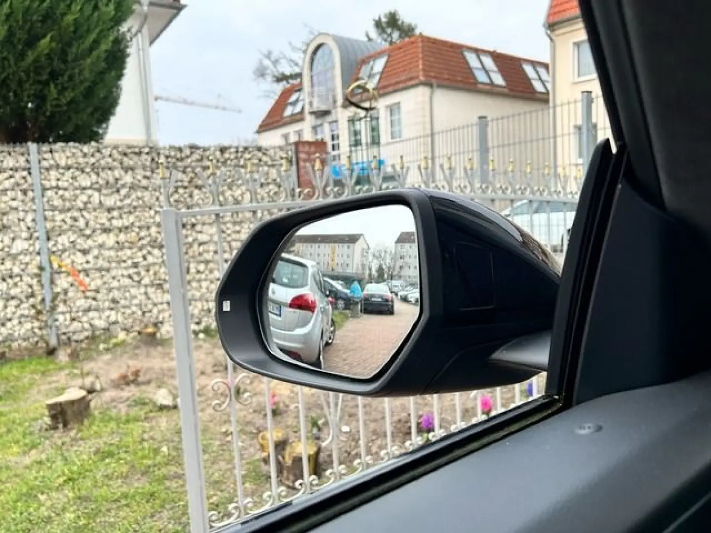 RSQ8 4.0 TFSI QUT MATRIX PANO CARBON HUD 360