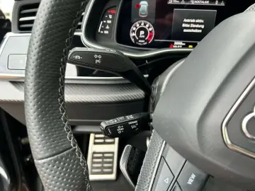 RSQ8 4.0 TFSI QUT MATRIX PANO CARBON HUD 360