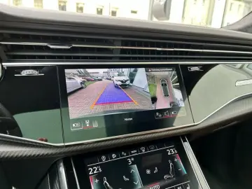 RSQ8 4.0 TFSI QUT MATRIX PANO CARBON HUD 360