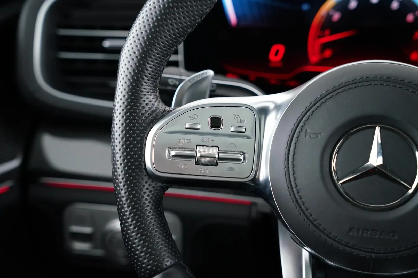 GLS 63AMG 9G-TRONIC 4MATIC  7-SITZER BURMESTER