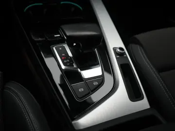 A5 40 TFSI S tronic S line Navi Temp Kamera Virt