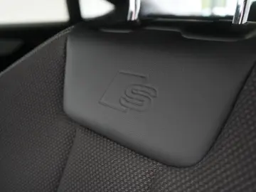 A5 40 TFSI S tronic S line Navi Temp Kamera Virt