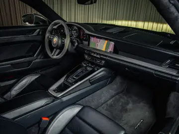 992 Carrera S Coupé  BOSE  Sunroof  Excl. Design