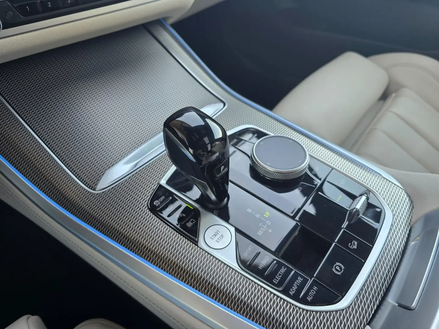 BMW X5 xDrive45e M Sport  Pano 21Zoll 360 ACC HUD