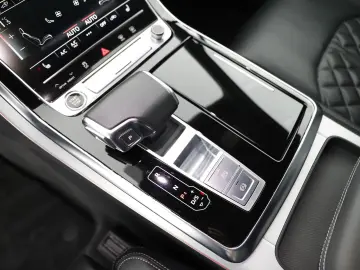 Audi Q7 55TFSie 2x S LINE BLACK ACC HuD PANO S-SITZE