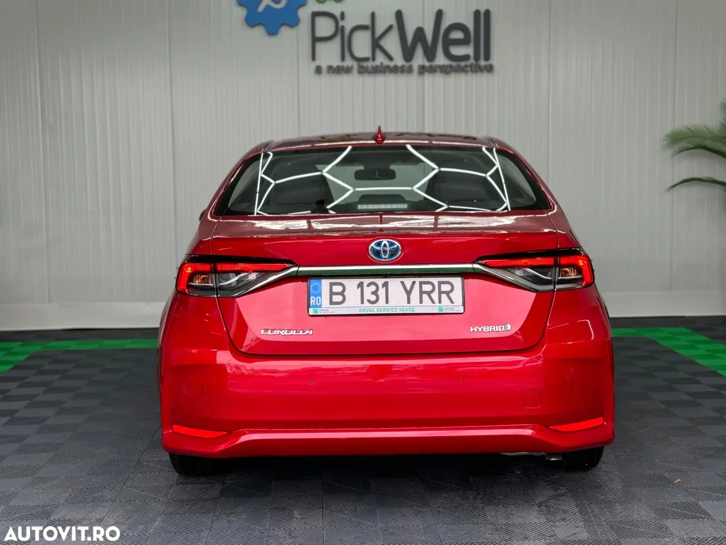 Toyota Corolla Sedan 1.8 HSD Business