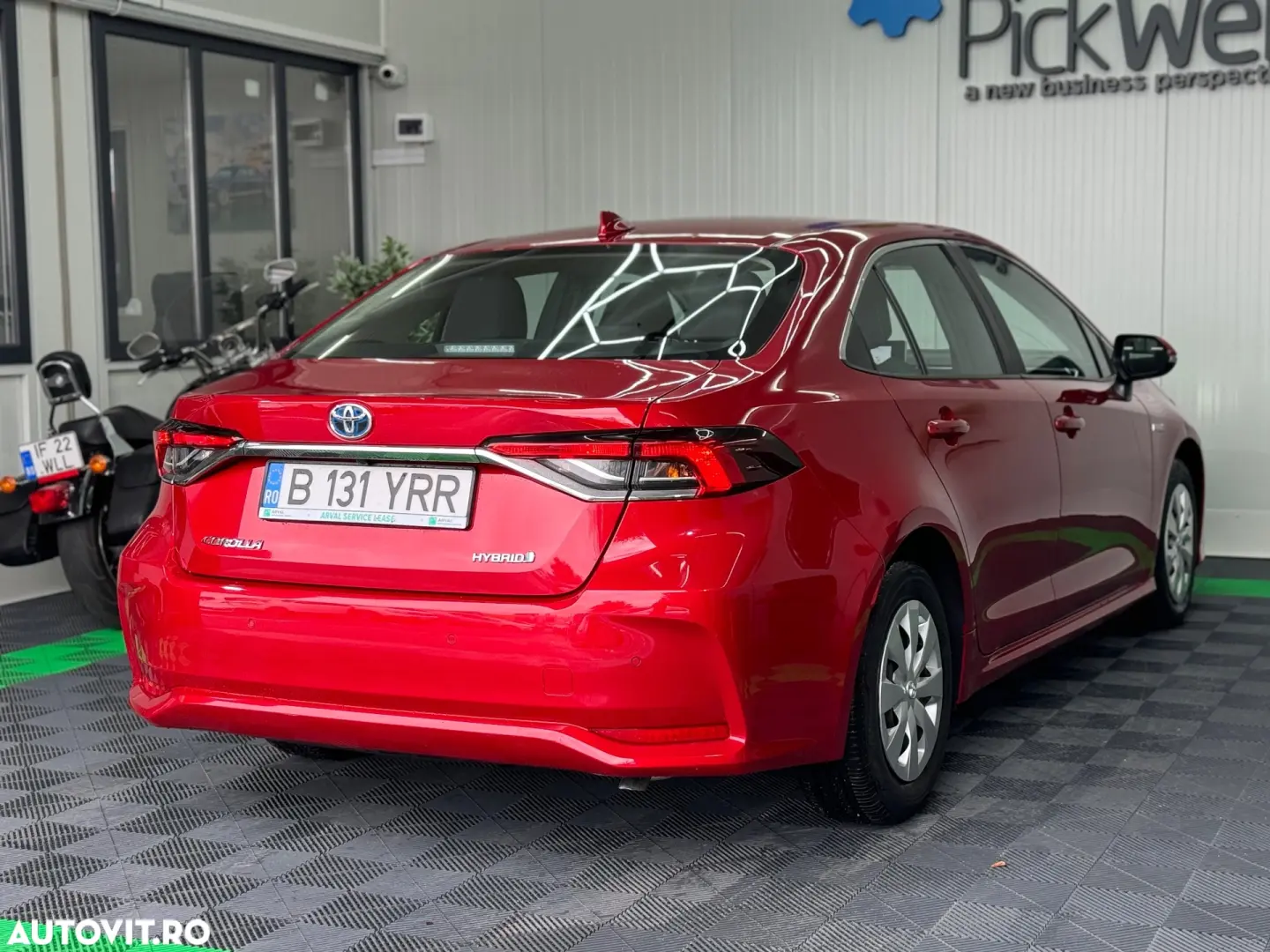 Toyota Corolla Sedan 1.8 HSD Business