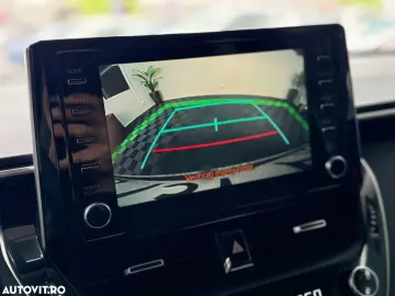 Toyota Corolla Sedan 1.8 HSD Business