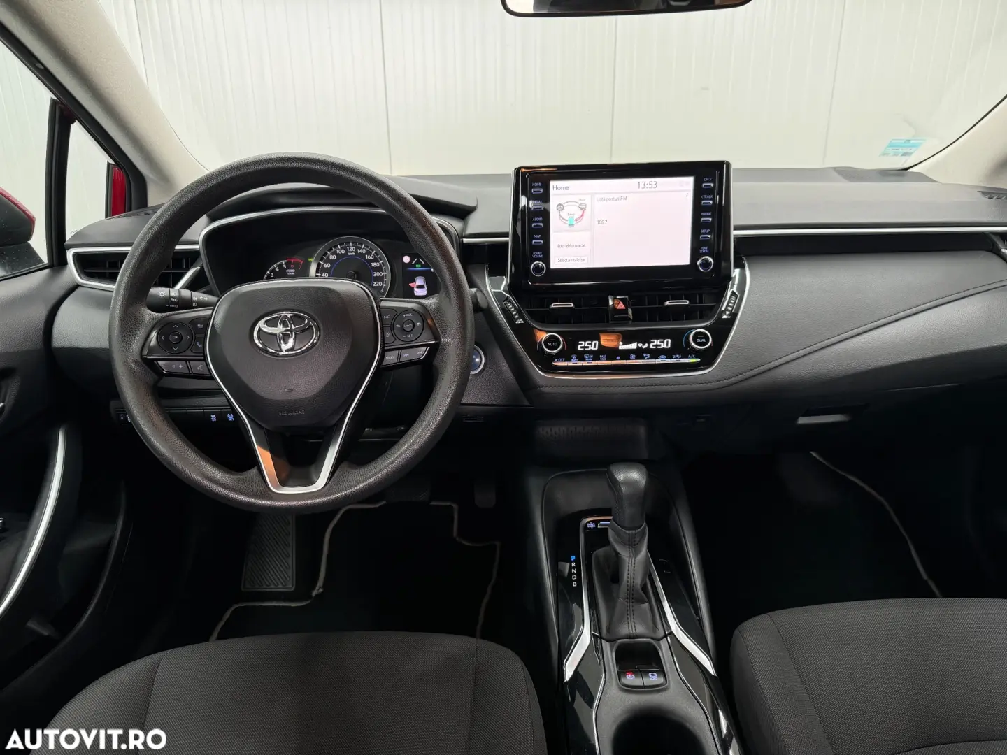 Toyota Corolla Sedan 1.8 HSD Business