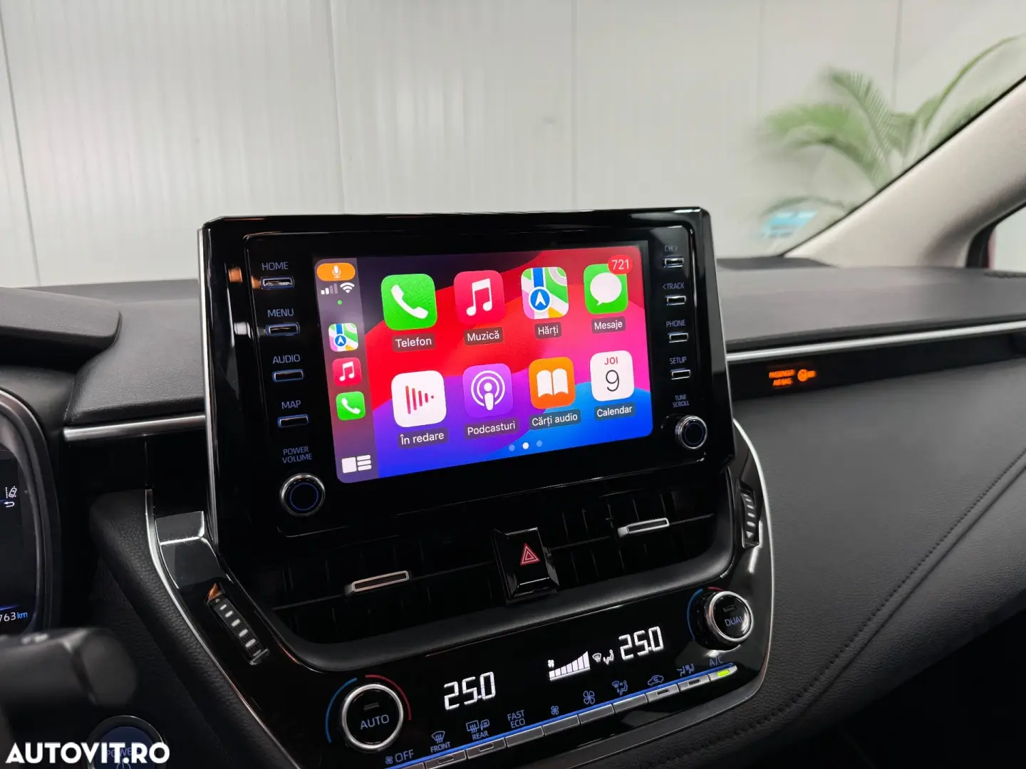 Toyota Corolla Sedan 1.8 HSD Business