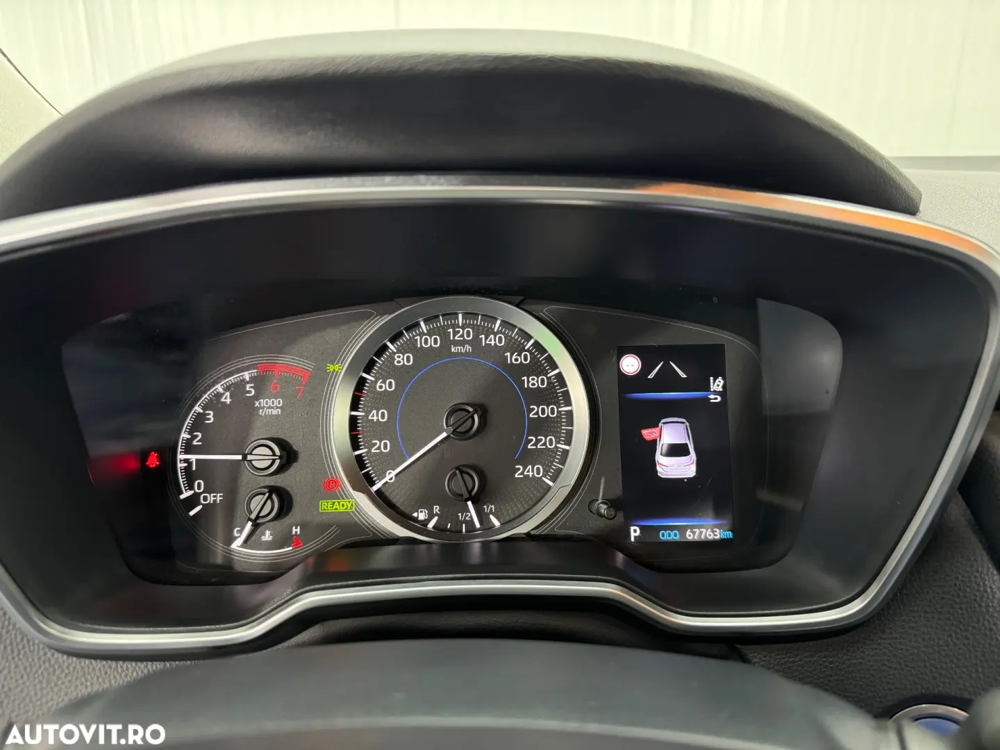 Toyota Corolla Sedan 1.8 HSD Business