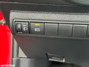 Toyota Corolla Sedan 1.8 HSD Business