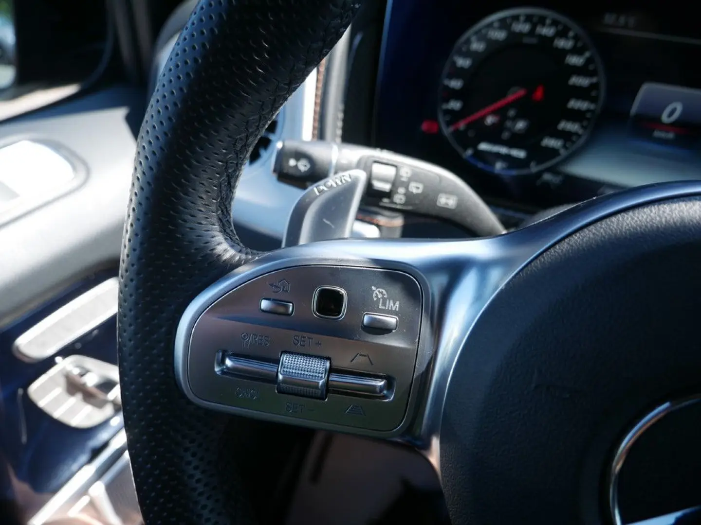 G 63 AMG AHK NIGHT CARBON MULTIBEAM 22 -LM 360