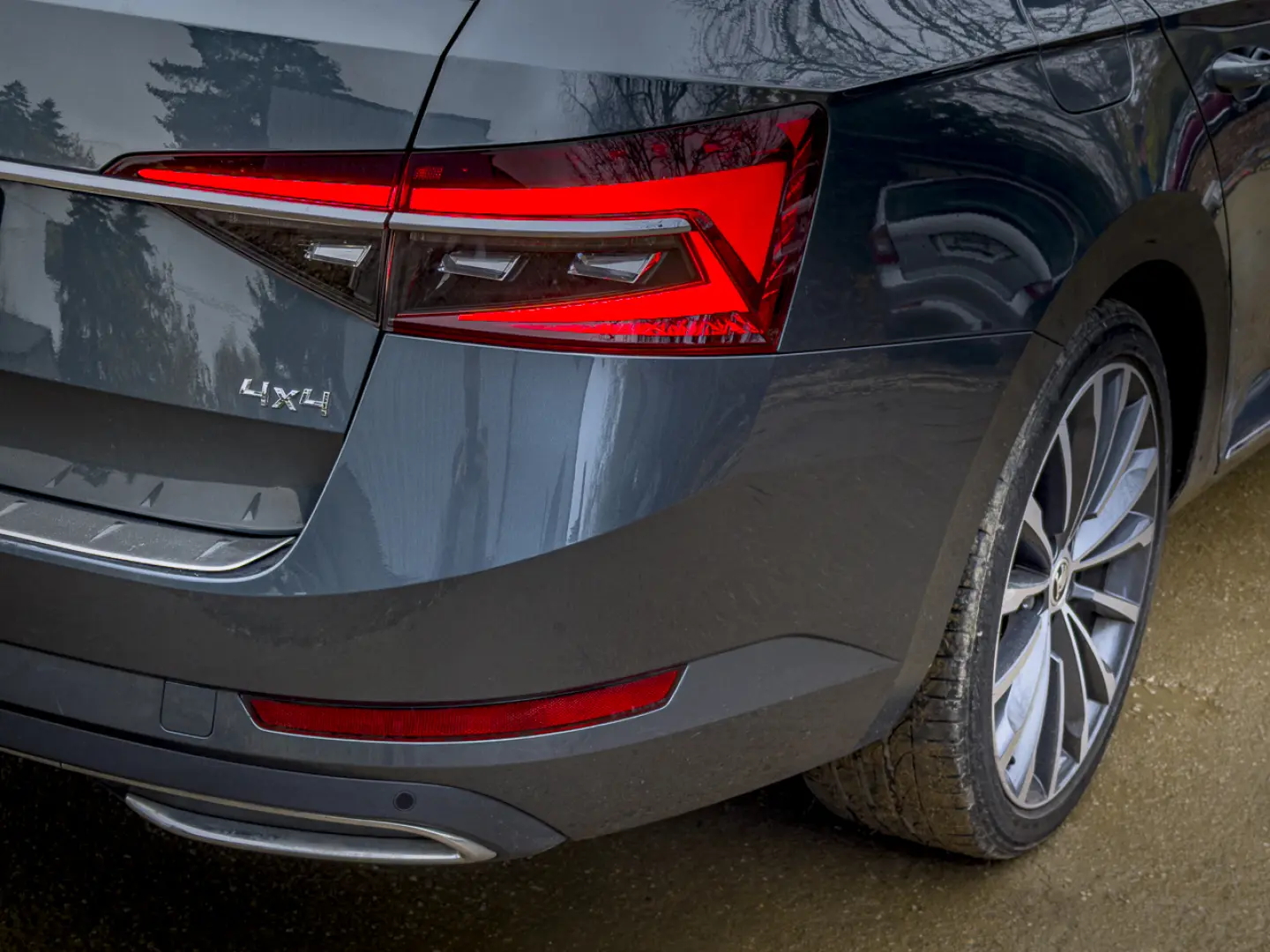 Skoda Superb Laurent Klement Camera Memorie Acc Led