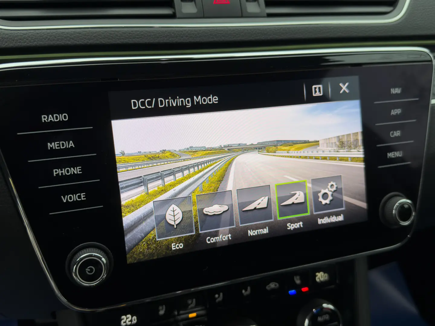 Skoda Superb Laurent Klement Camera Memorie Acc Led