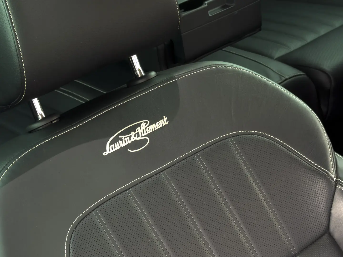 Skoda Superb Laurent Klement Camera Memorie Acc Led