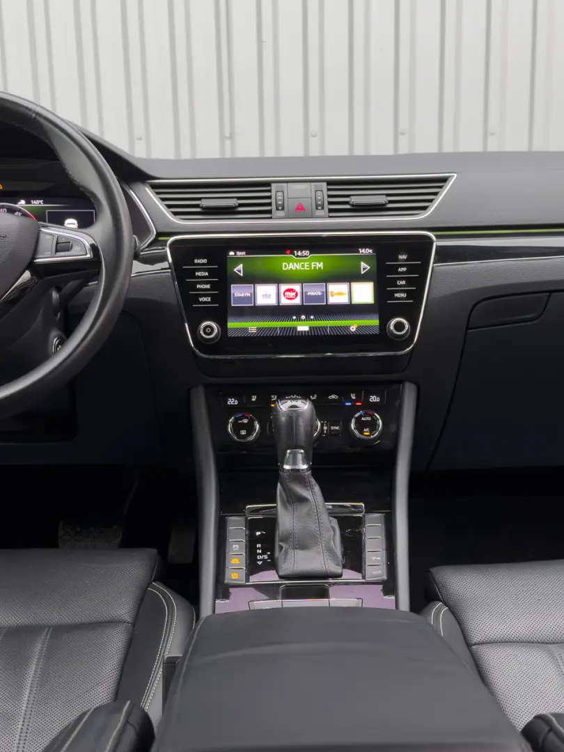 Skoda Superb Laurent Klement Camera Memorie Acc Led