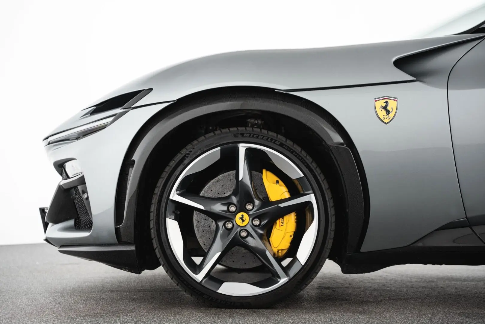 Purosangue V12 DCT 4WD