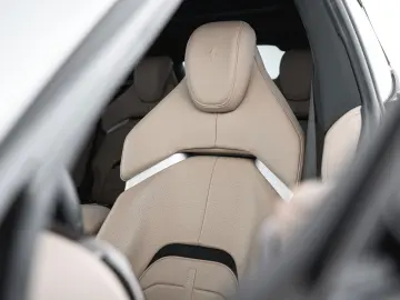 Purosangue V12 DCT 4WD