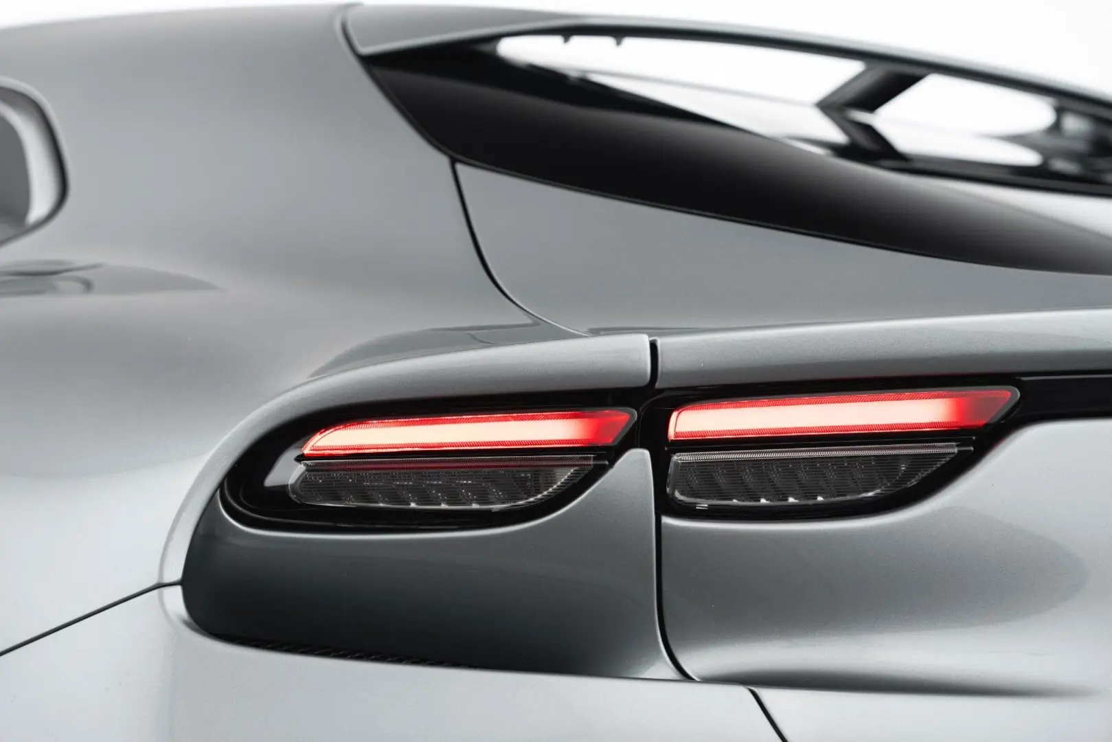 Purosangue V12 DCT 4WD