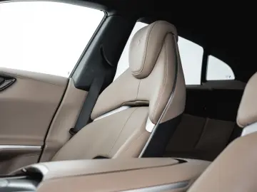 Purosangue V12 DCT 4WD