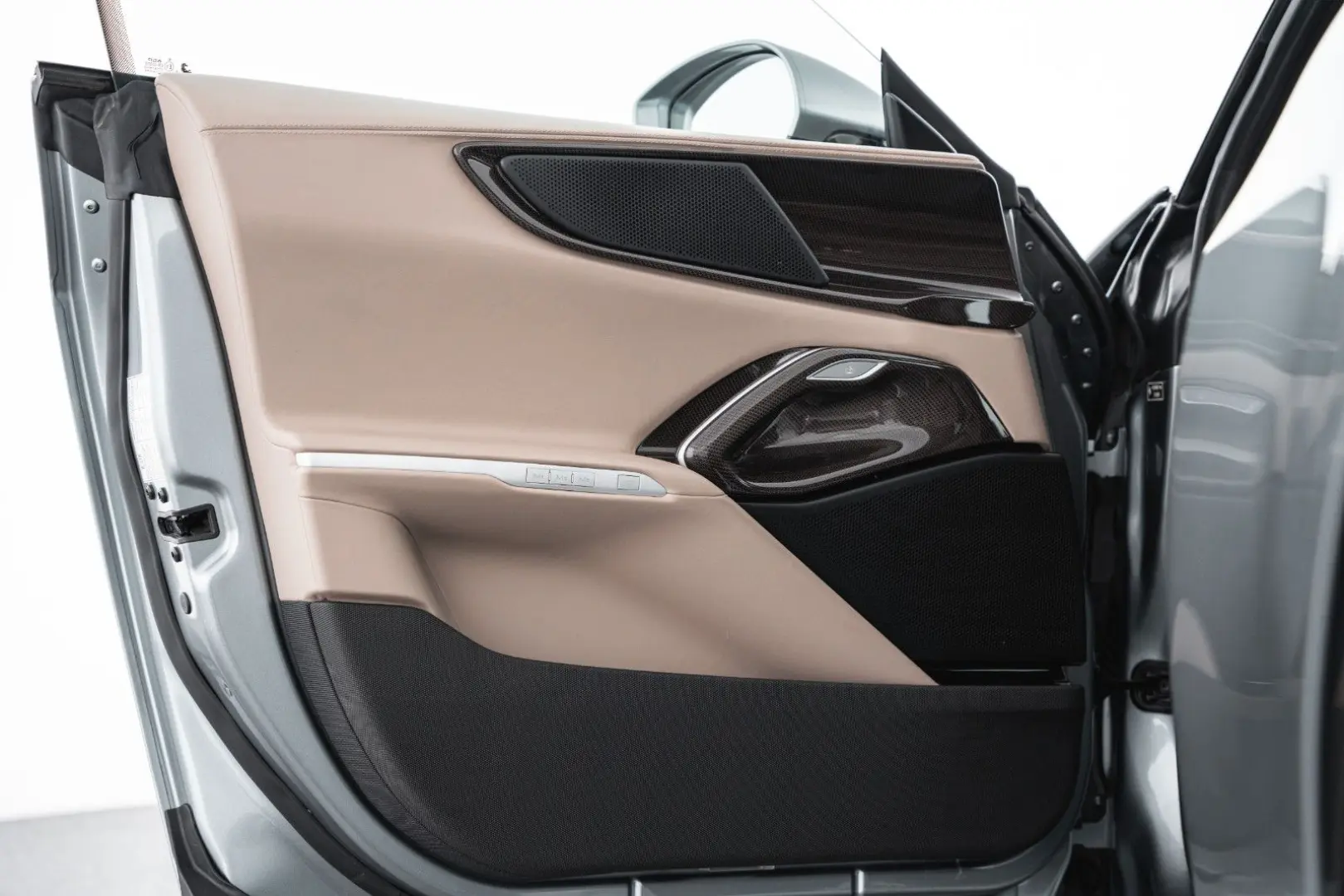 Purosangue V12 DCT 4WD