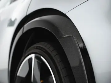 Purosangue V12 DCT 4WD