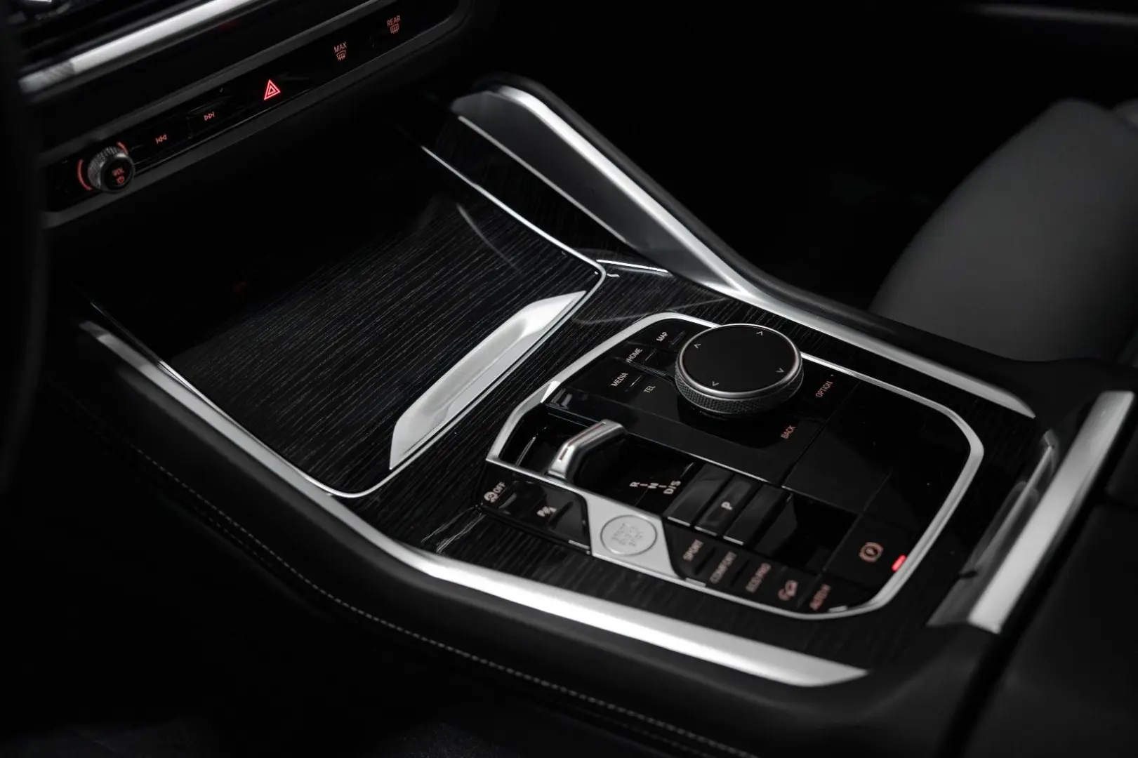 X6 30d xDRIVE M SPORT PAKET CARBON STOCK