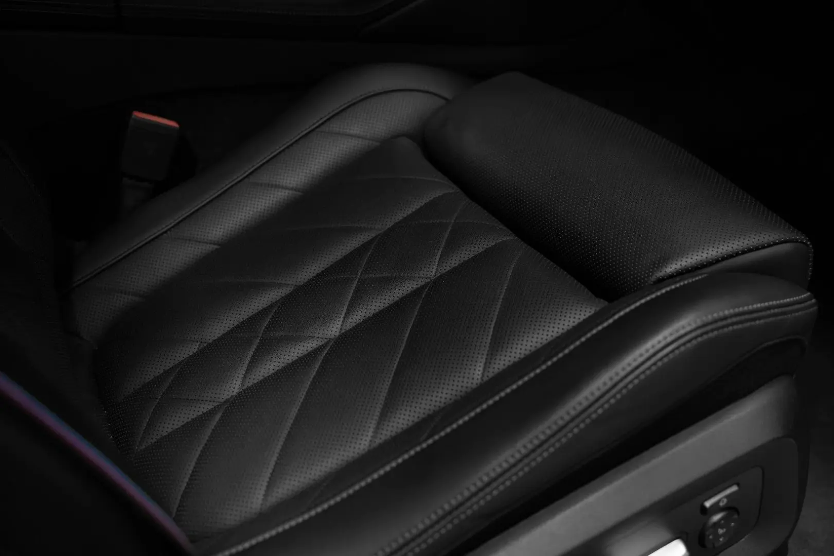 X6 30d xDRIVE M SPORT PAKET CARBON STOCK