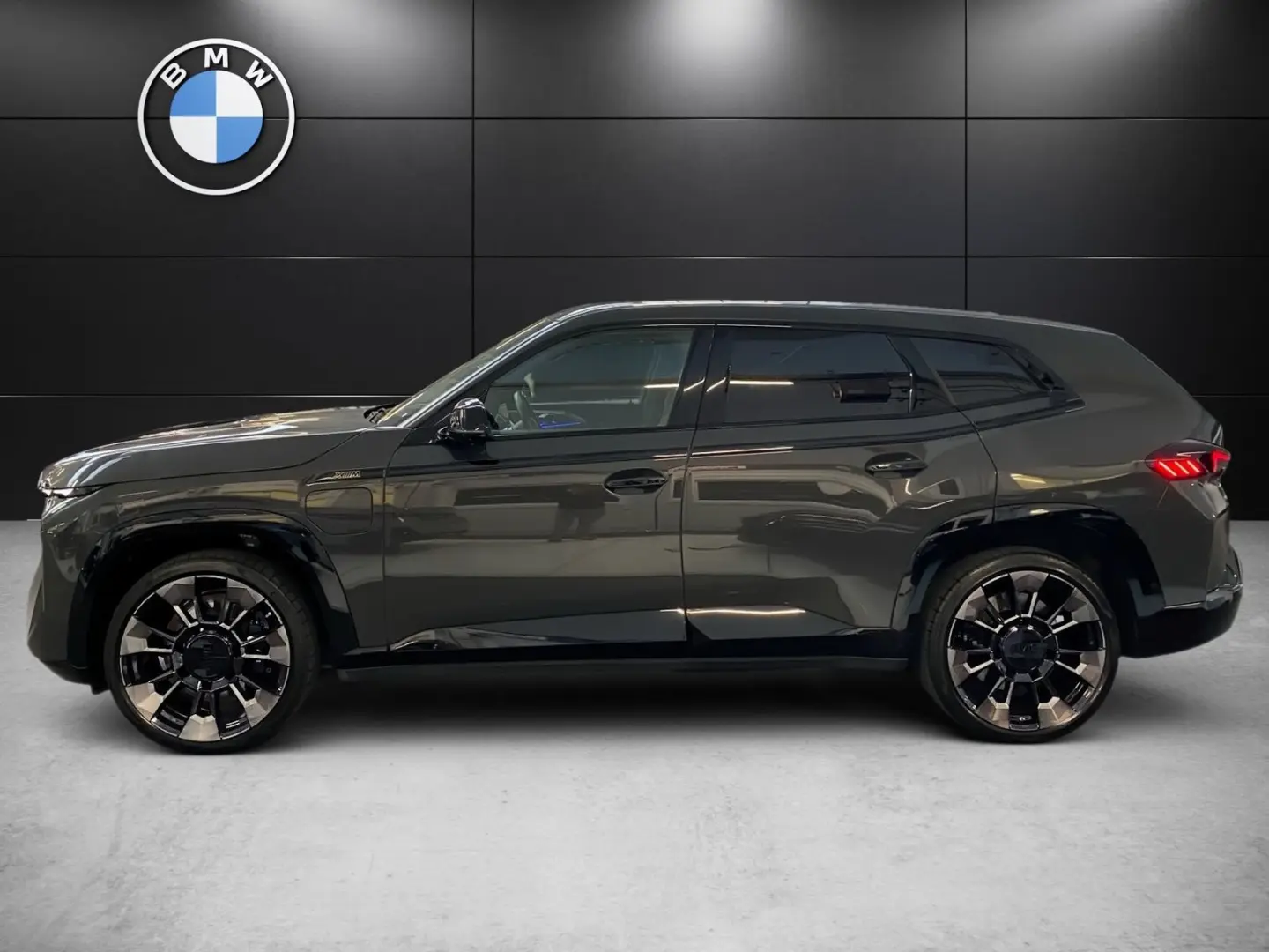 XM 23'' AHK DA Prof PA  Massage Soft-Close H K