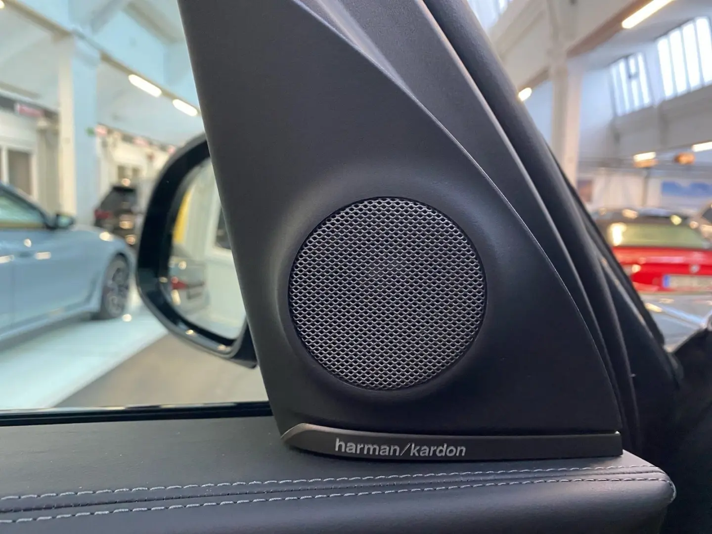 XM 23'' AHK DA Prof PA  Massage Soft-Close H K