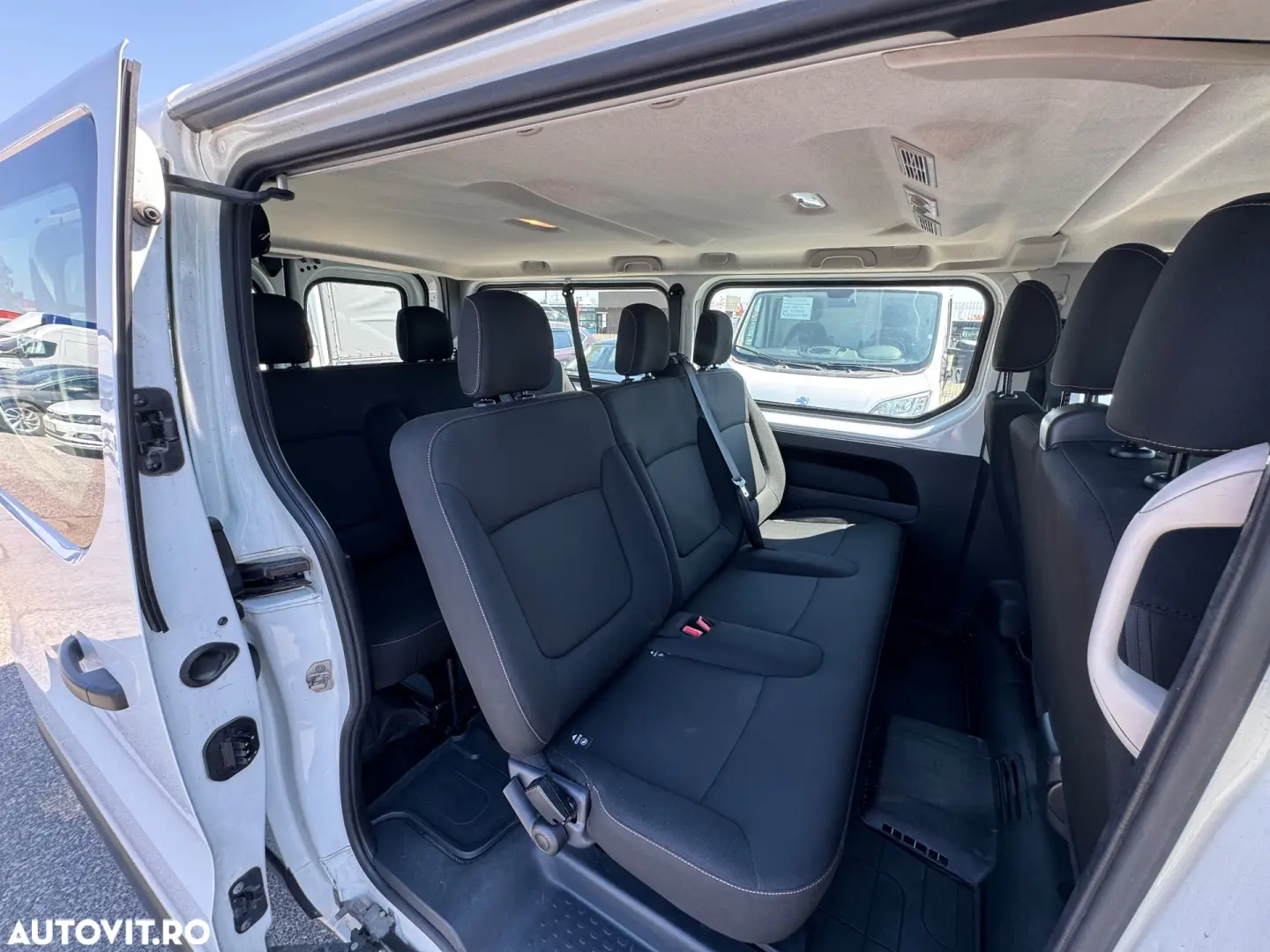 Renault Trafic Combi L2H1 1.6 dCi TT 125 7 1 Expression