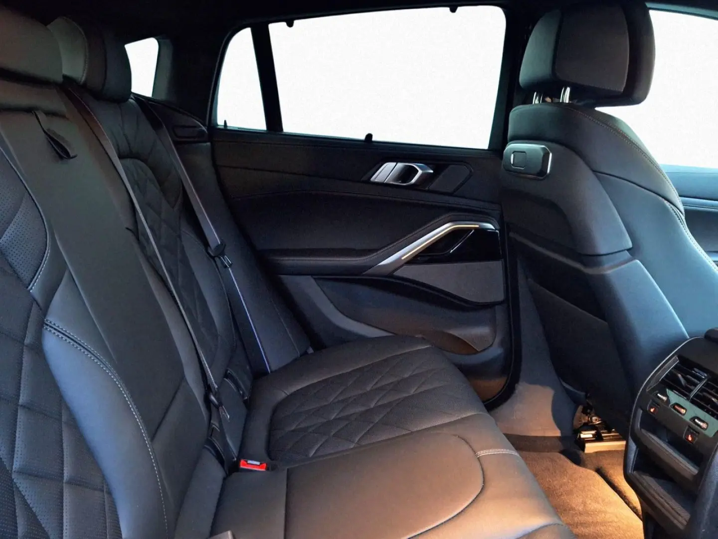 X6 xDr 30d M Sport PRO Pano AHK Soft HuD Massage