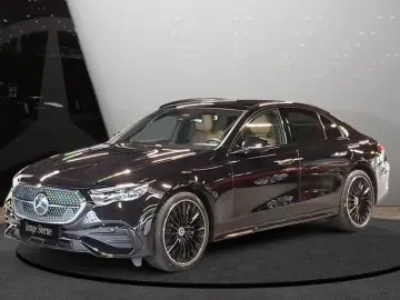 Mercedes-Benz E 200 AMG Premium PANO NIGHT SUPERSCREEN 360