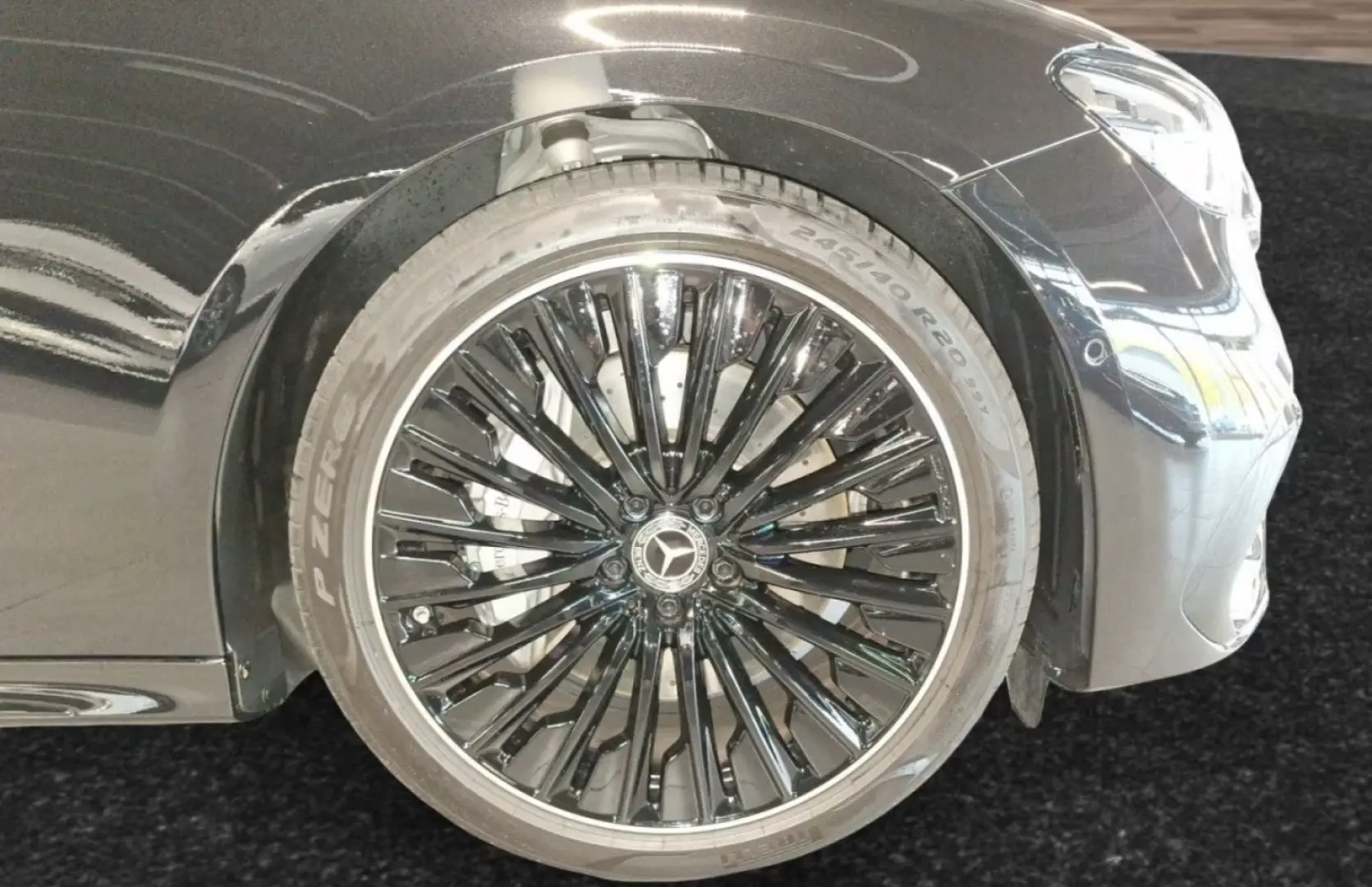 Mercedes-Benz E 200 AMG Premium PANO NIGHT SUPERSCREEN 360